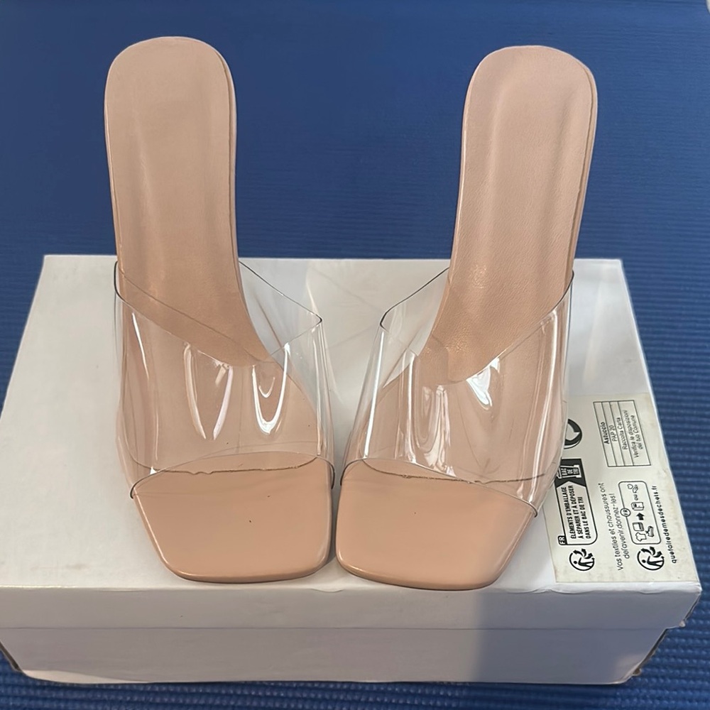 Elegant Nude Women's Mules